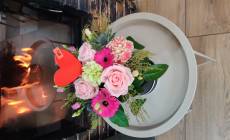 Flower box z róż oraz gerberów kwiaciarnia Suwałki Różany Zakątek